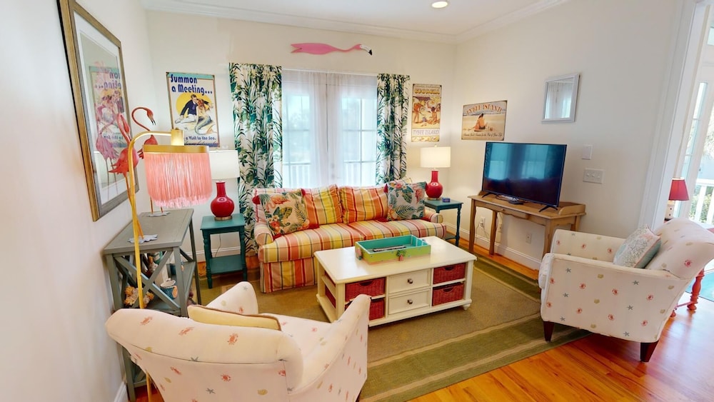 Mimi's Mermaid's & Memories by Tybee Vacation Rentals