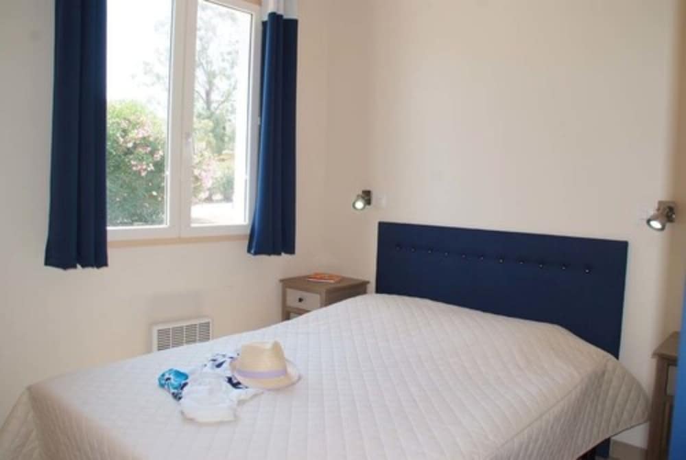 Parc Saint James Oasis Village photo 4