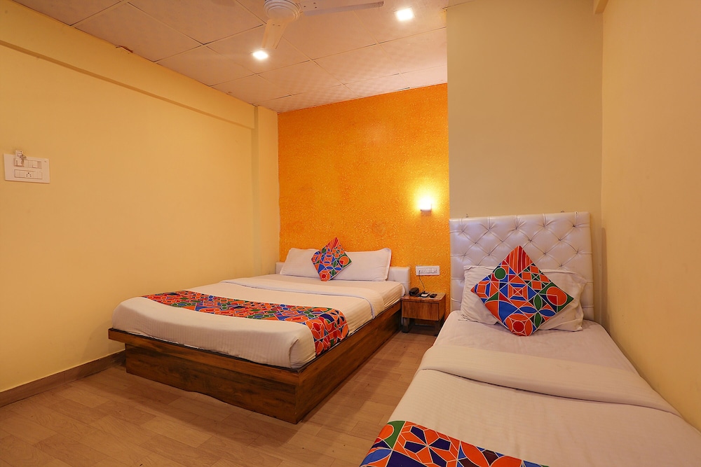 FabHotel Dream Inn I