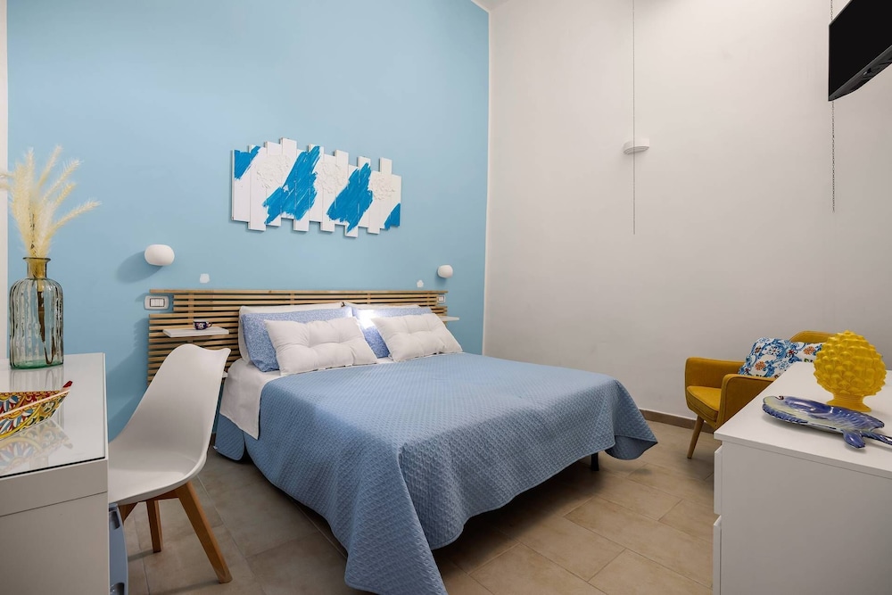 Madre Terra Airport Rooms and Suites