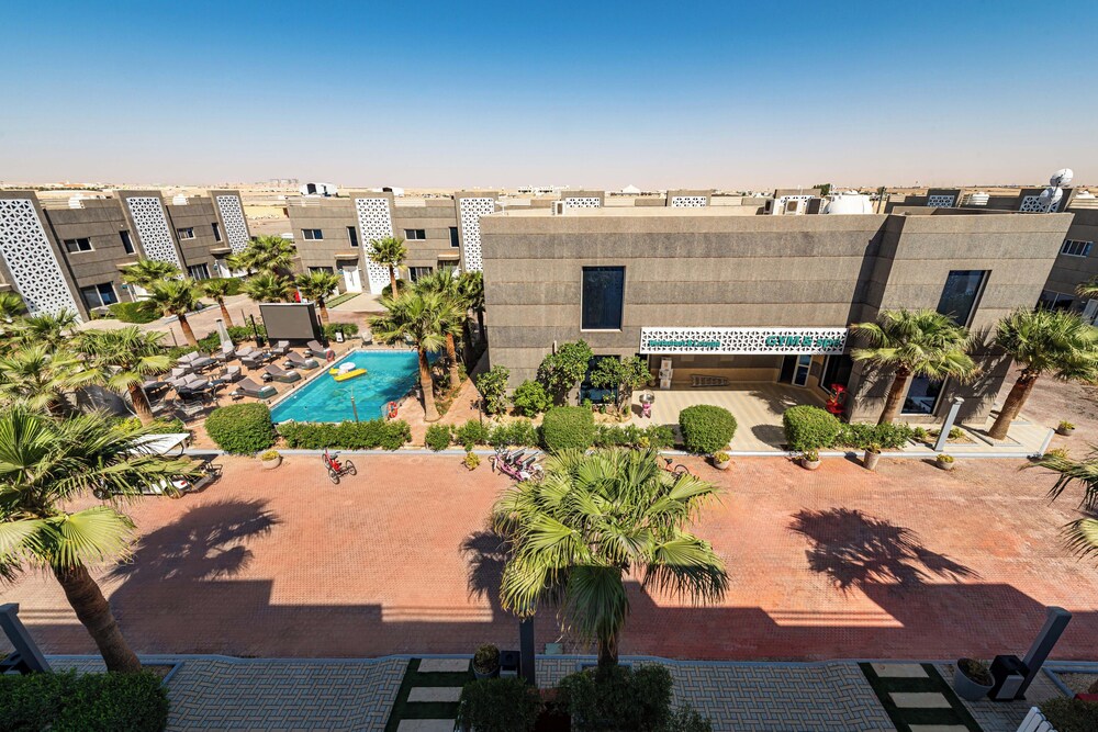 Renium Al Qairawan Resort - Riyadh