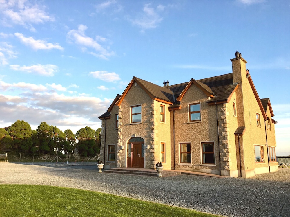 Hotel Mourne Country House - Image 1