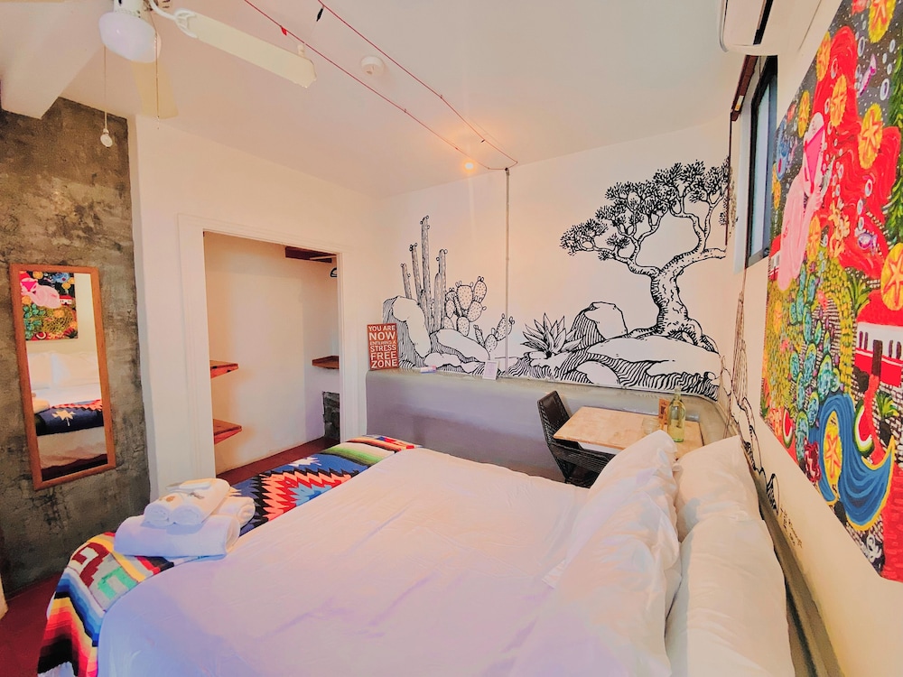 Perro Surfero Hotel Boutique - Todos Santos, BCS