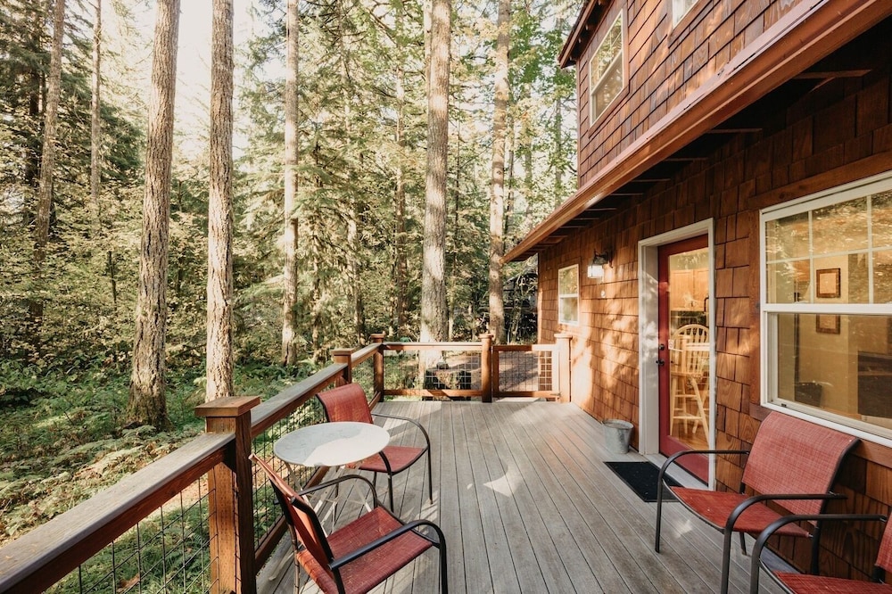 12gs - Bbq - Wifi - Dishwasher - Sleeps 4 2 Bedroom Home by RedAwning