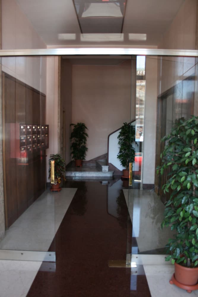 LT Rooms