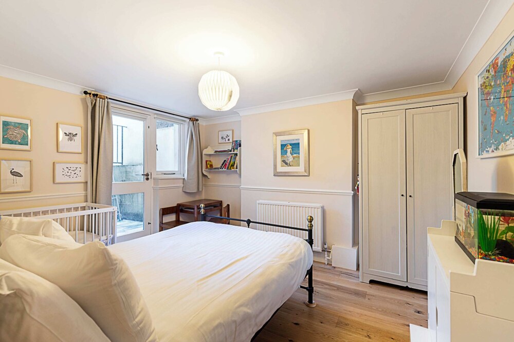 Charming London Retreat