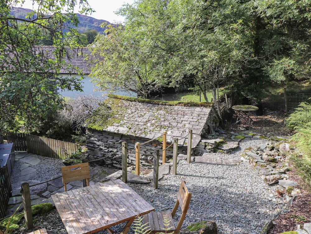 Weir Cottage