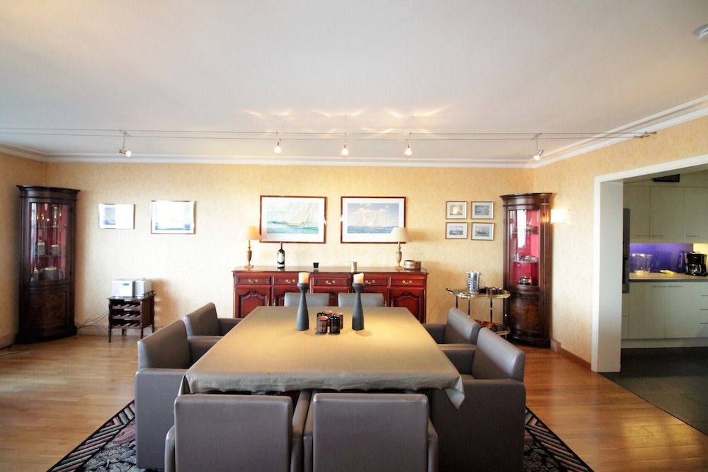 Apartment in Het Zoute Near Zeedijk Promenade