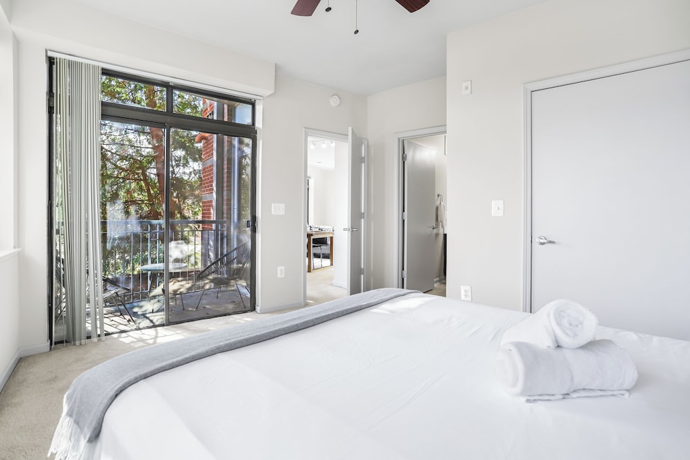 DC Charm in Crystal Apartments