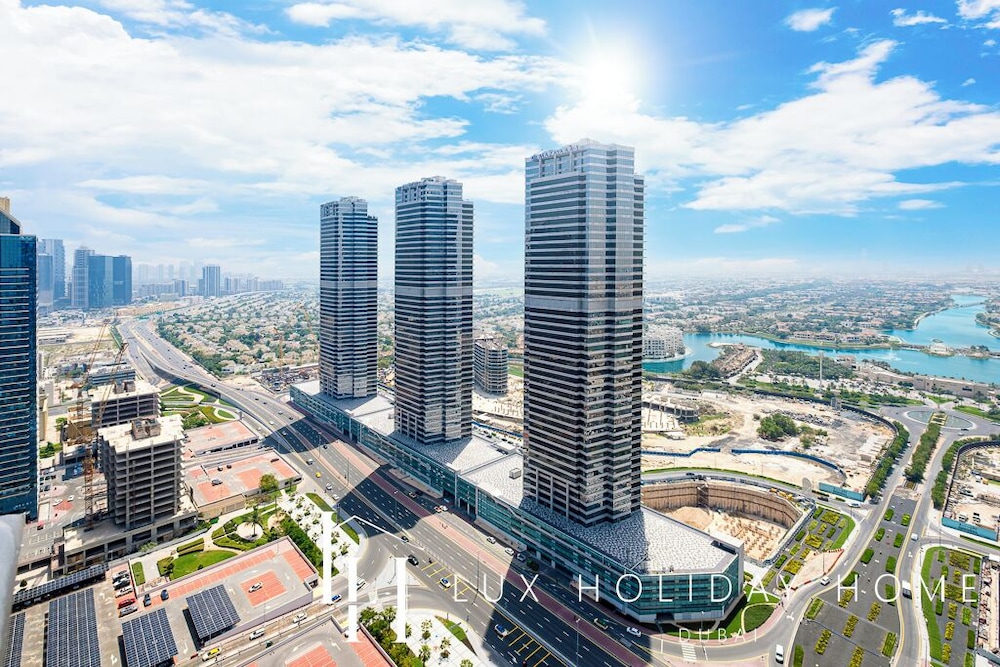 LUX The Bonnington JLT Suite