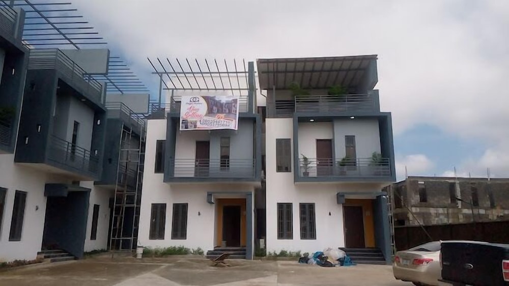 Pegis Homes