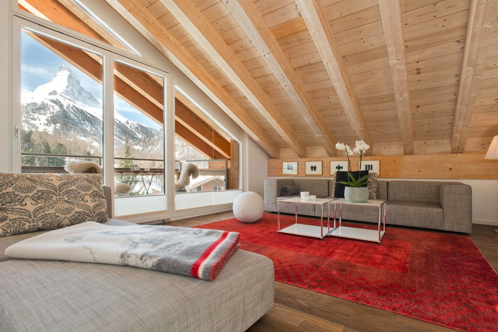 Chalet Altesse Serviced Apartments view 3