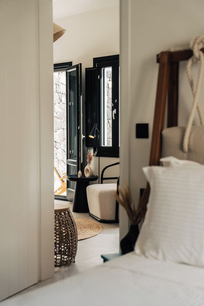 Erthā Suites with private pools