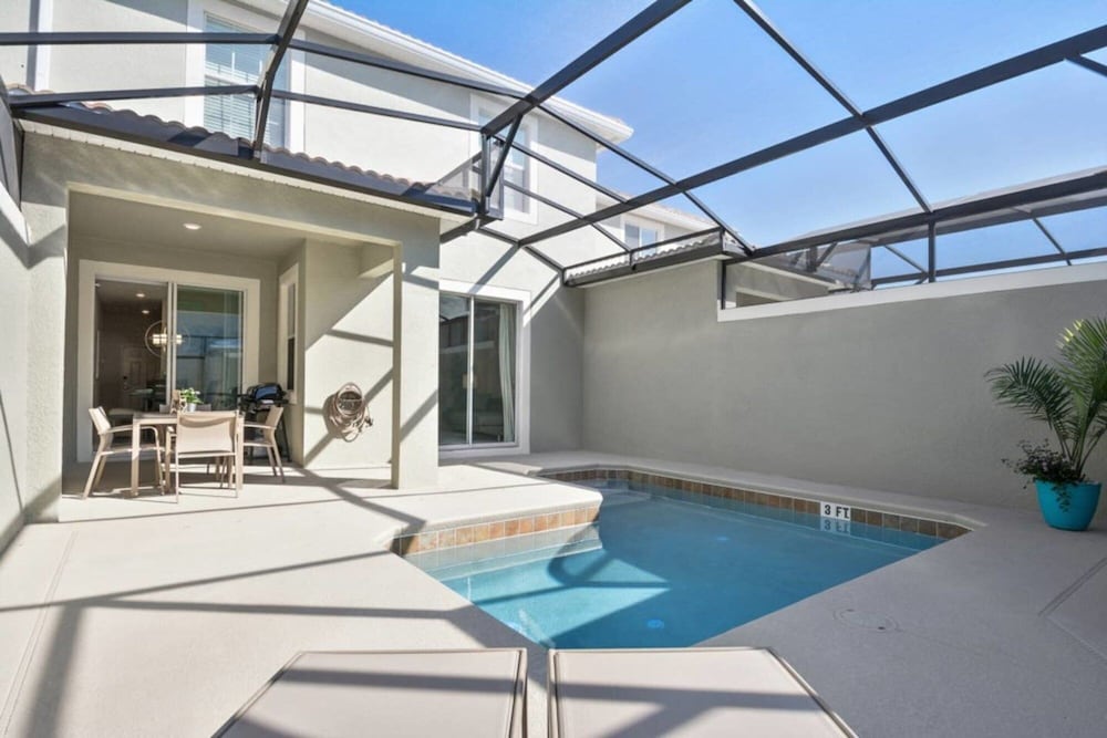 Super Nice Townhome Near Disney With Private Pool - Image 3