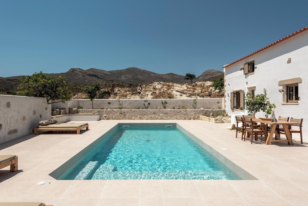 Villa Froudi