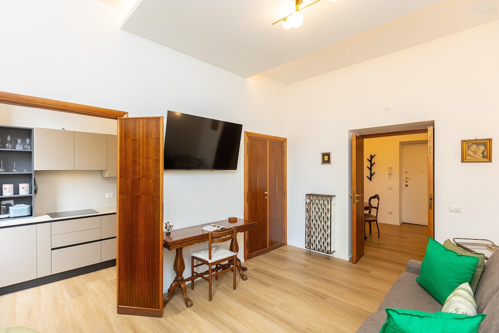 Cola di Rienzo Apartment