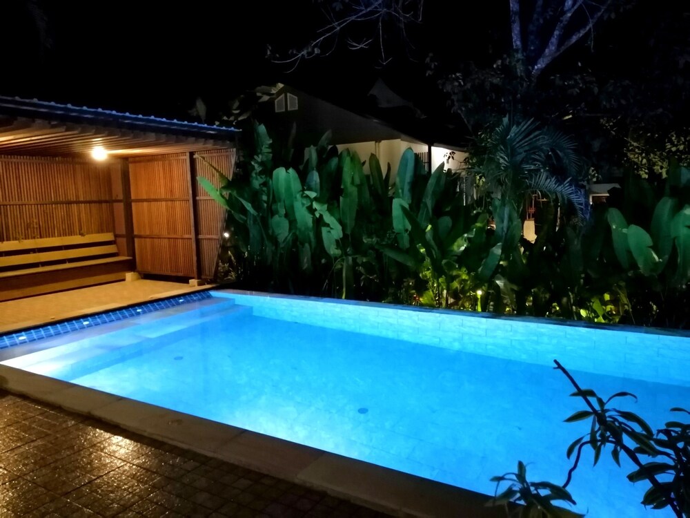 Twin Villa