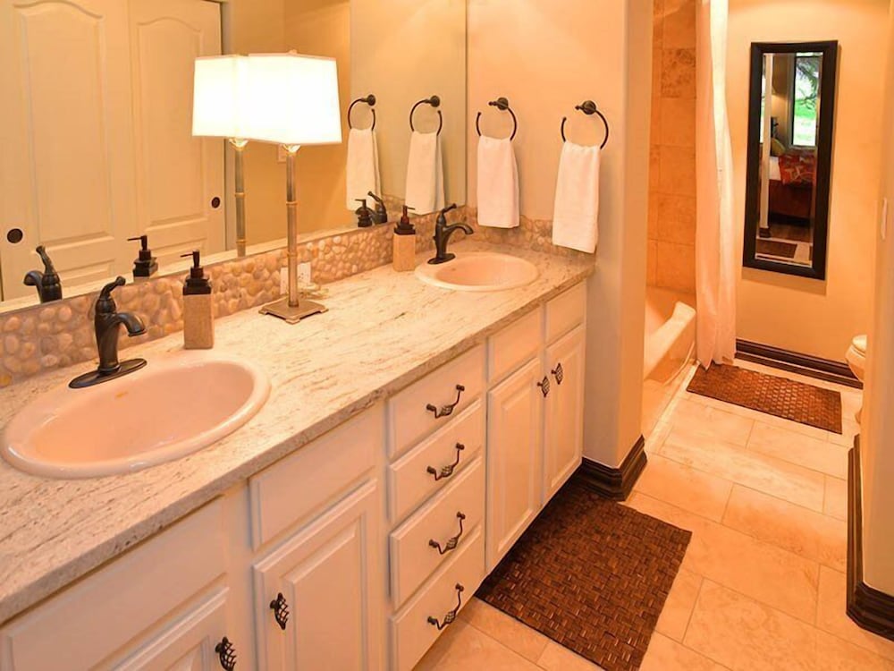 Edwards Vacations - Arrowhead Village Condo - 104 Seasons Lodge - Property Image 7