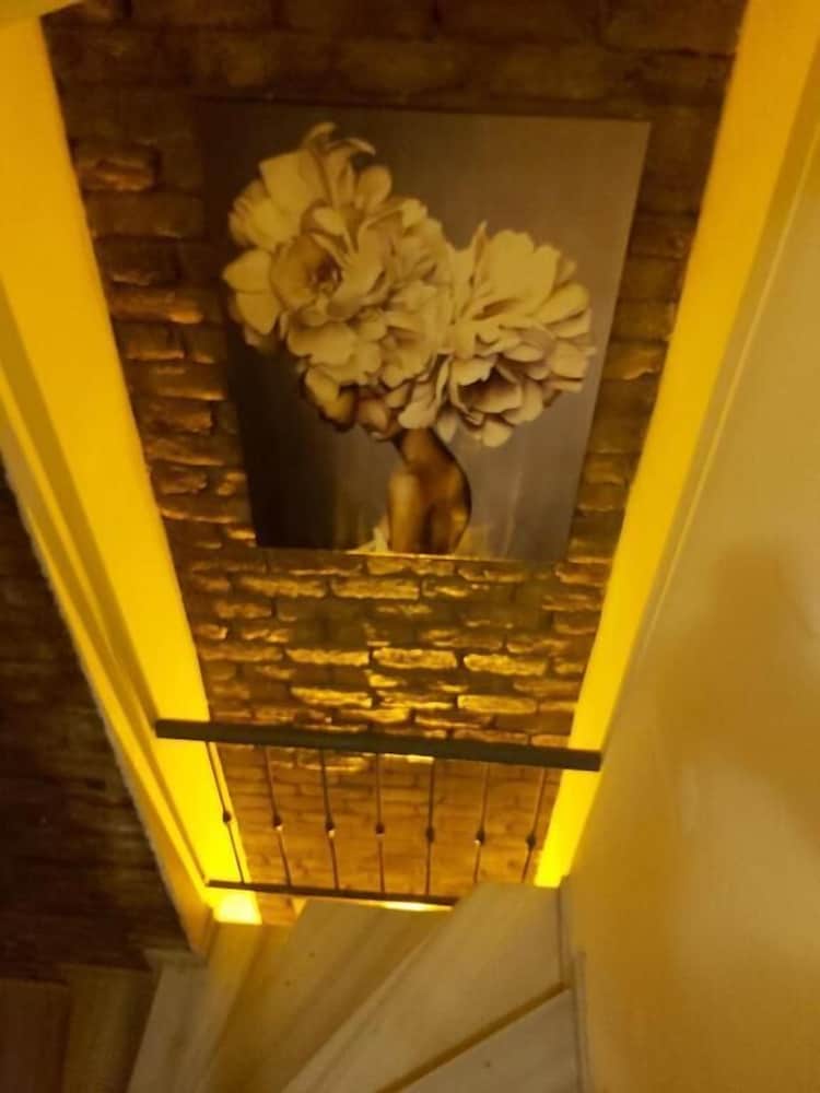 Utarit Taksim - Image 21