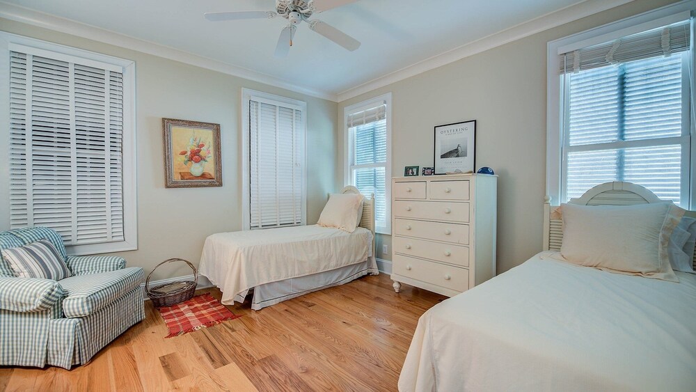 Delightful, Low Country Home With Dock On Debordieu Channel 4 Bedroom Home by Peace Vacations view 5