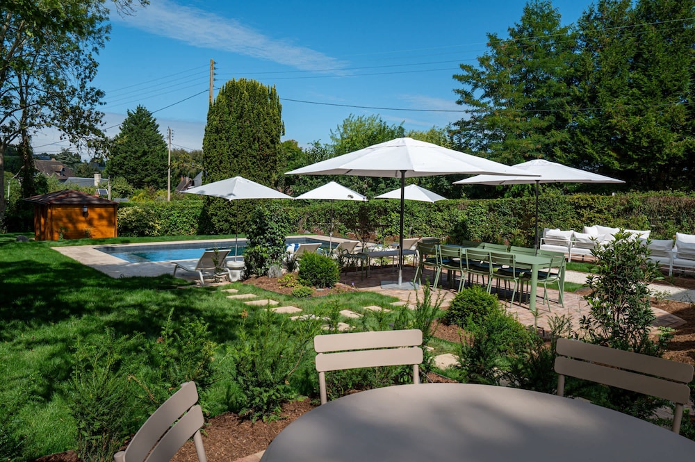 Villa des Reves Luxury in Villers Pool Jacuzzi Padel Court Close to Deauville