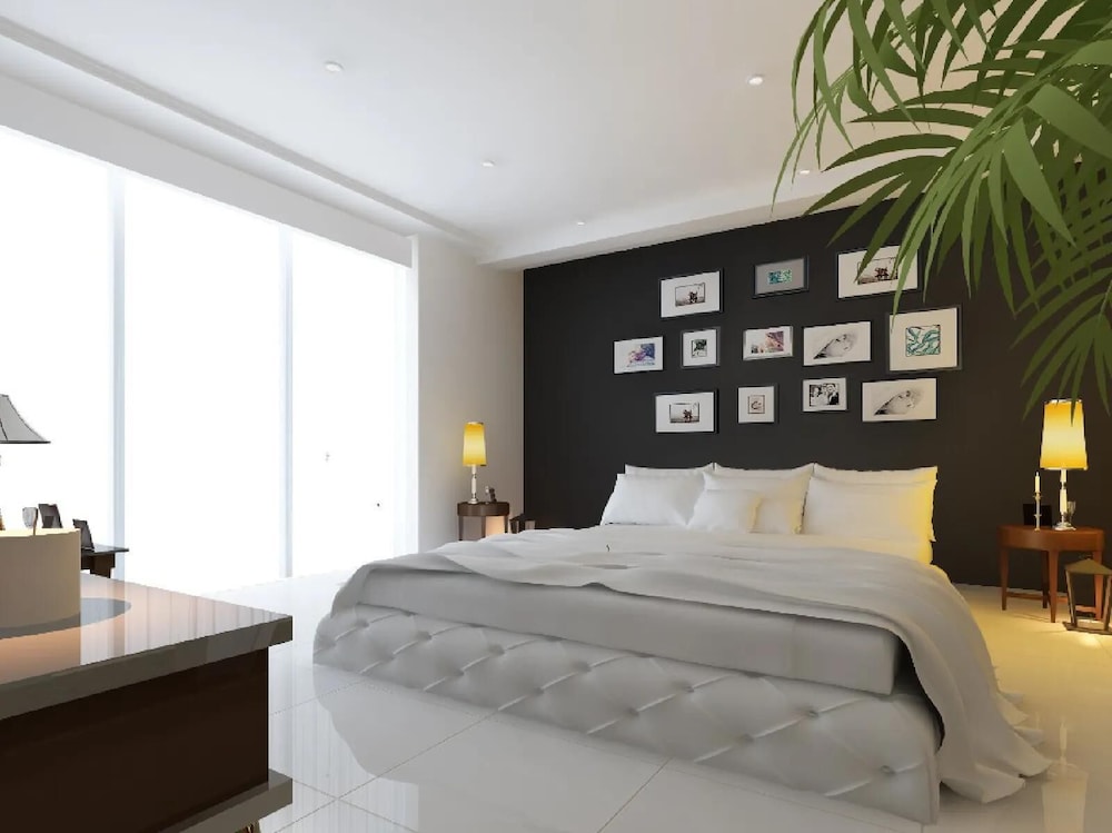 Immaculate 3-bed House in Lahore Near Airport view 2
