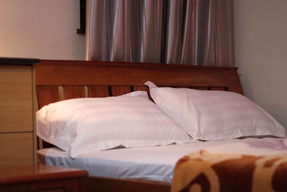 Eron Hotel