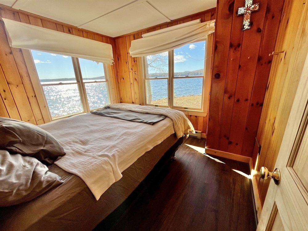 Bear Point Limit 15 7 Bedroom Villa