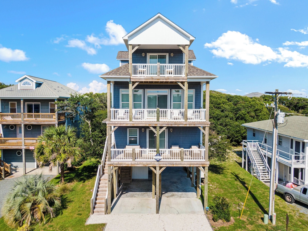 Across the Pond by Topsail Realty