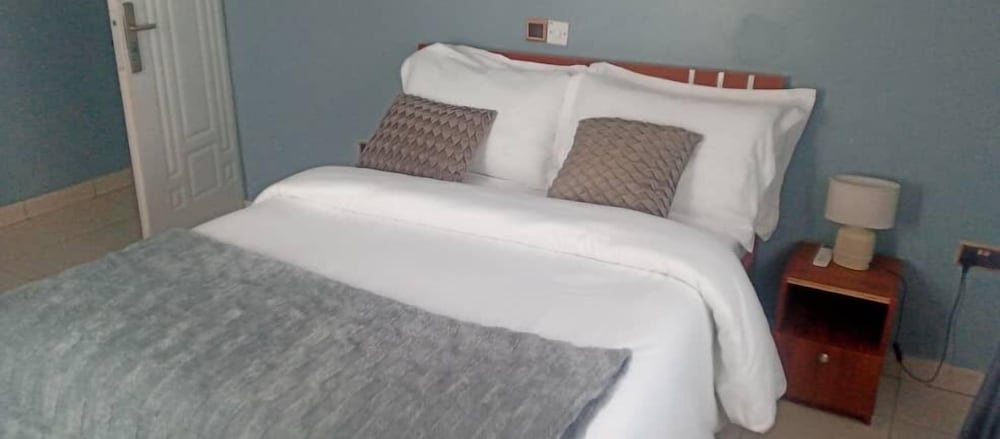 SNS Apartments