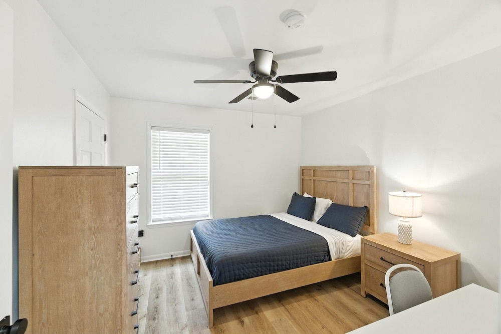 Family Getaway 9BR Open-concept Retreat
