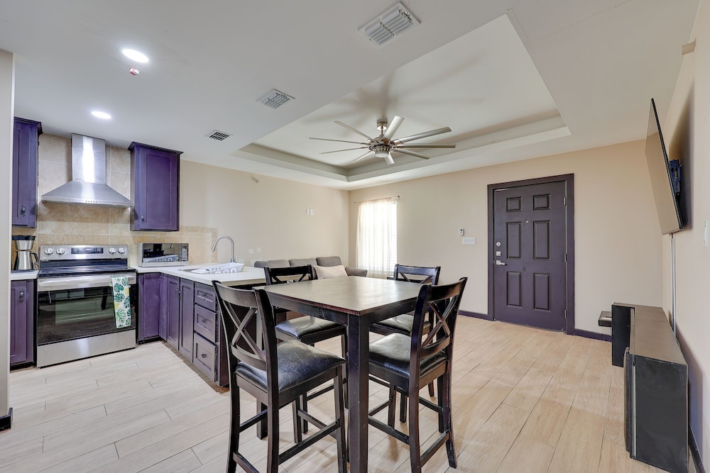 1 Mi to Dtwn Mcallen: Convenient Home Near Parks