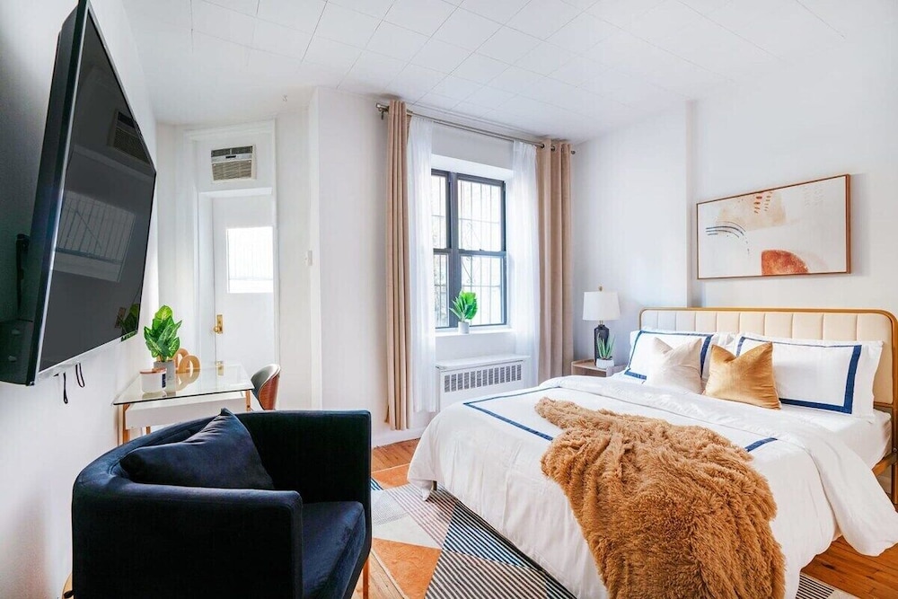 317 UES Apartments