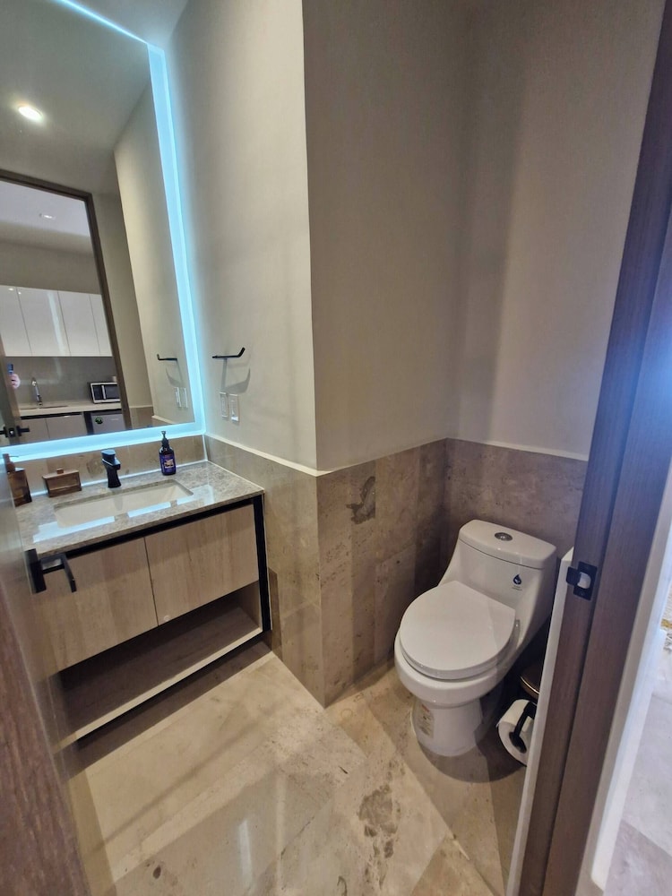 Cozy 1B & 1B Apartment Puerto Morelos With Private Beach