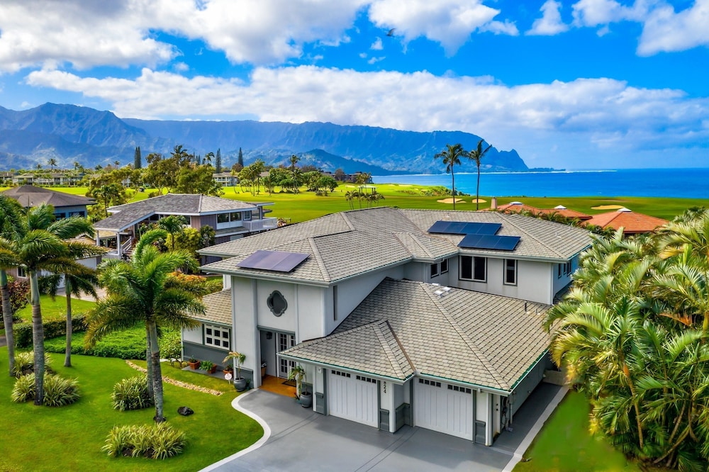 Hale Ohana Nui 5 Bedroom Home by RedAwning view 5