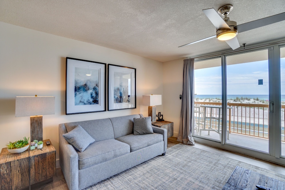 Pelican Beach Resort by Panhandle Getaways