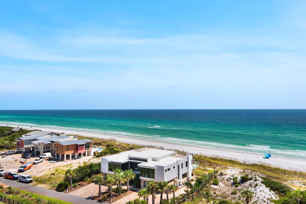 Tops'l Beach Manor C-804