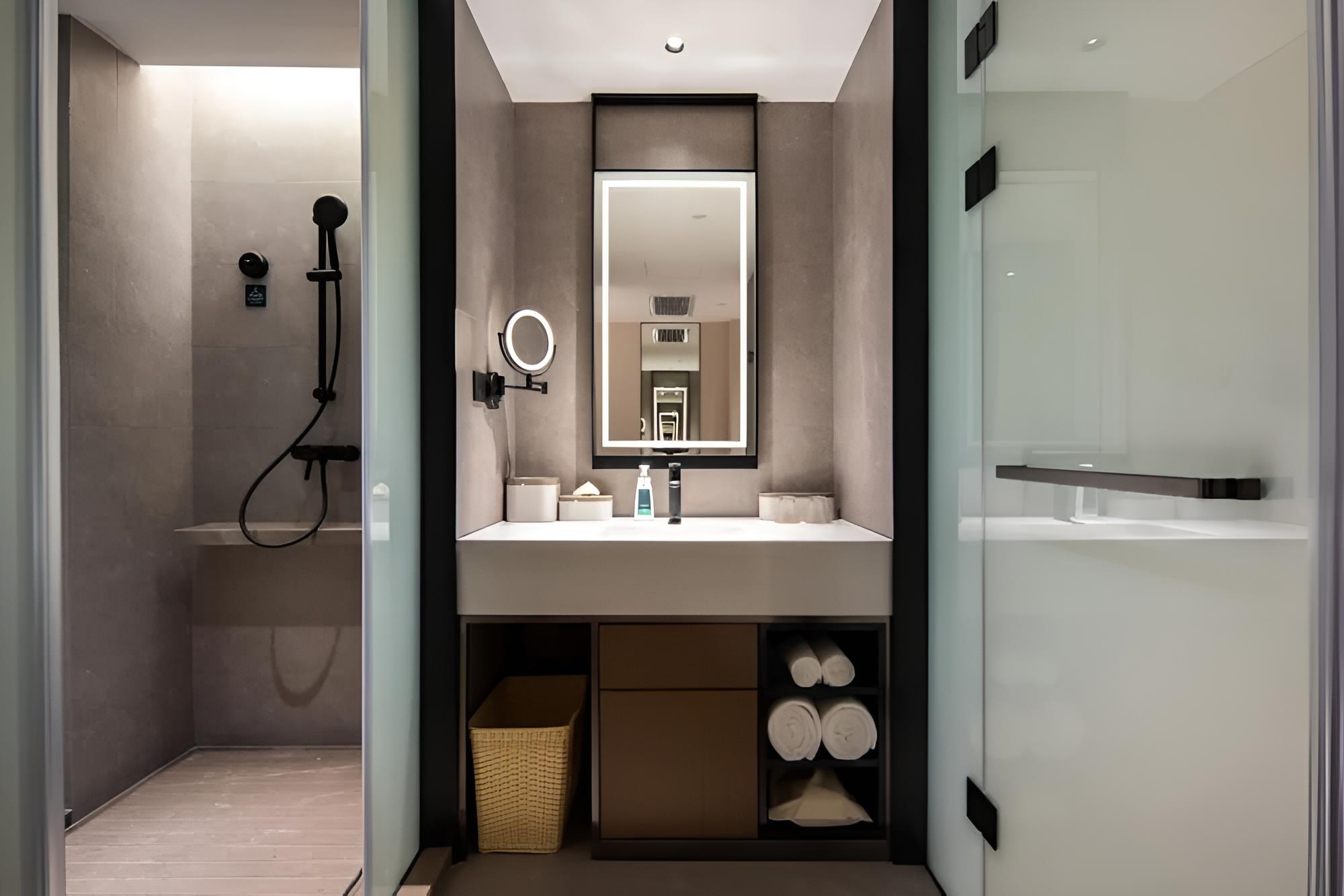 Huizhou Huiyang new city Yaduo Hotel