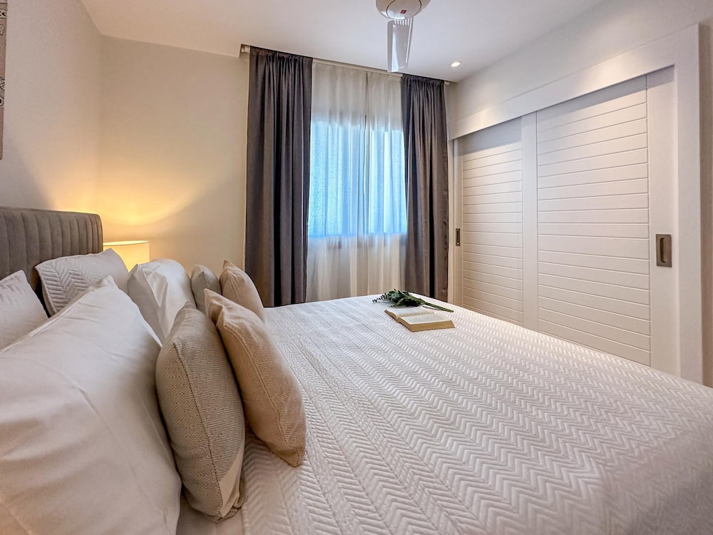 Cozy and Beautiful Apartment at the Beach