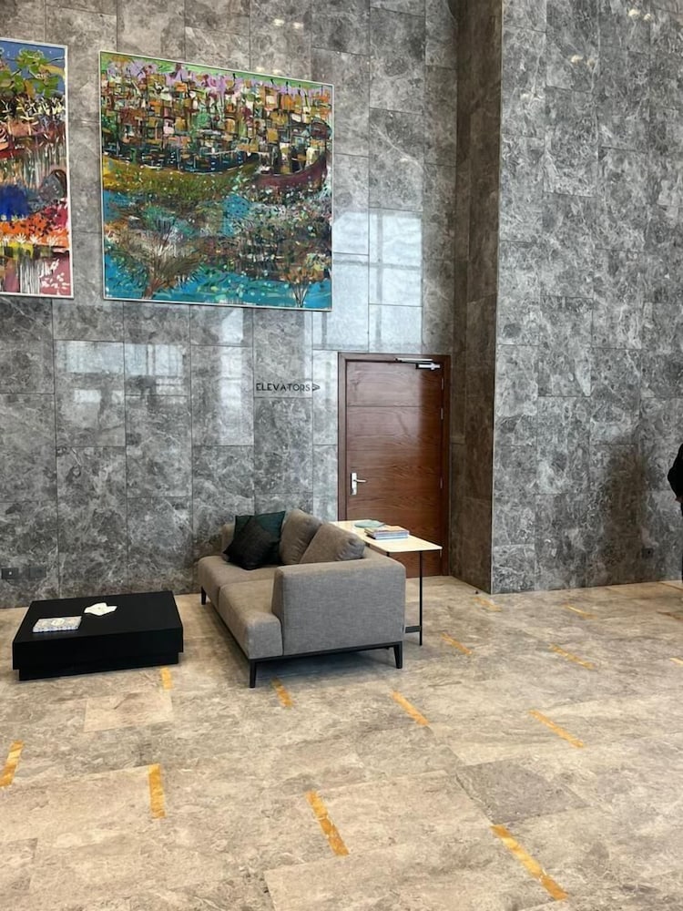2BR Fully Serviced Apt. in AeonTowers