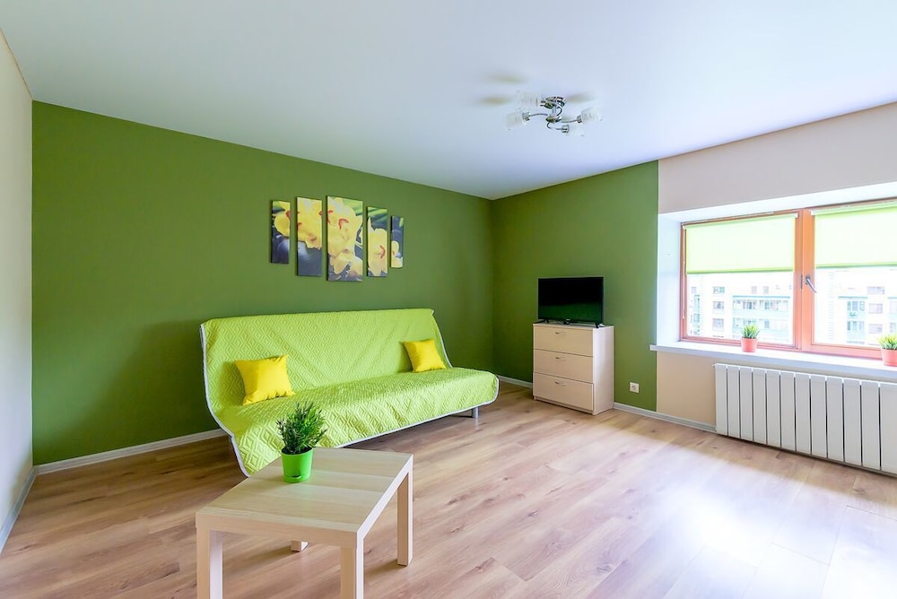 FlatHome24 Fermskoye 32