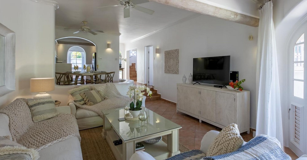 Sugar Hill, Coconut Shell by Barbados Sotheby's International Realty