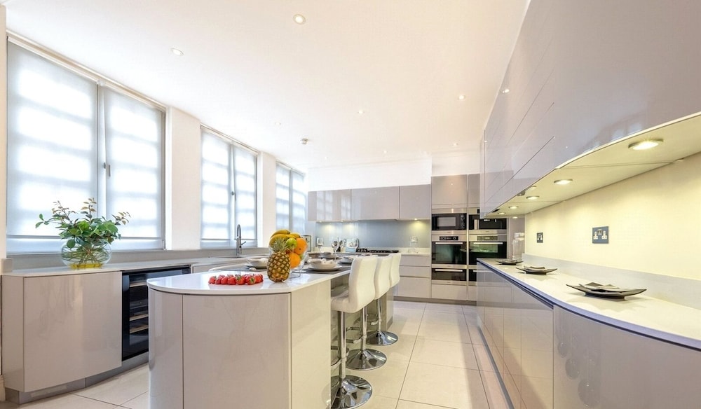 Mayfair Mansions