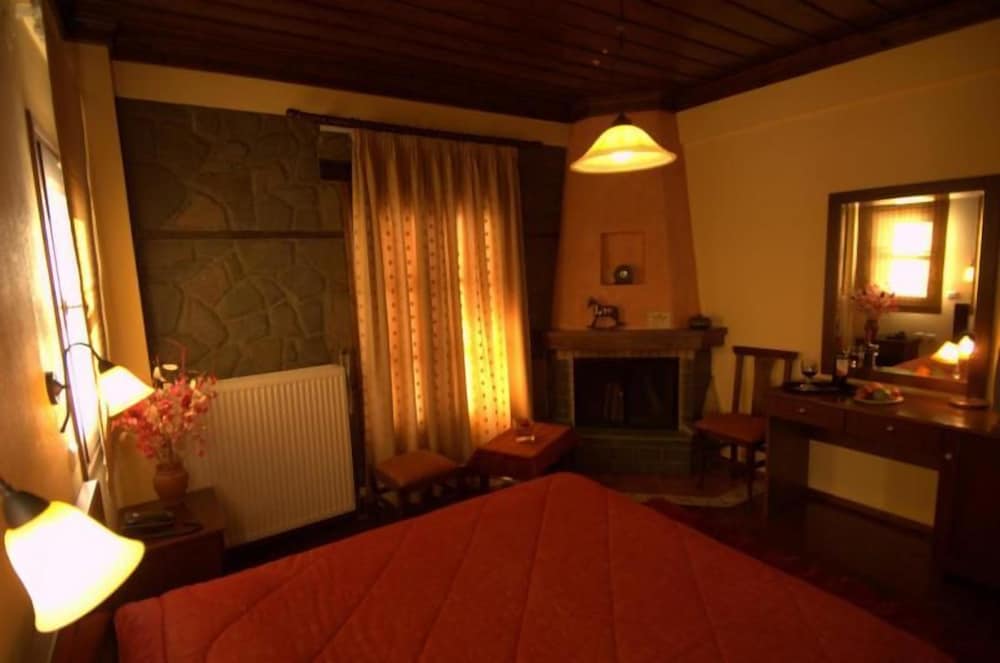 Kroupi Hotel photo 3