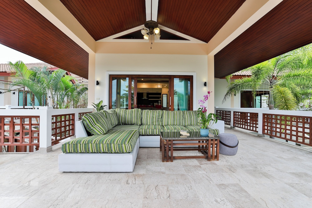 Cliff Haven Villa Krabi