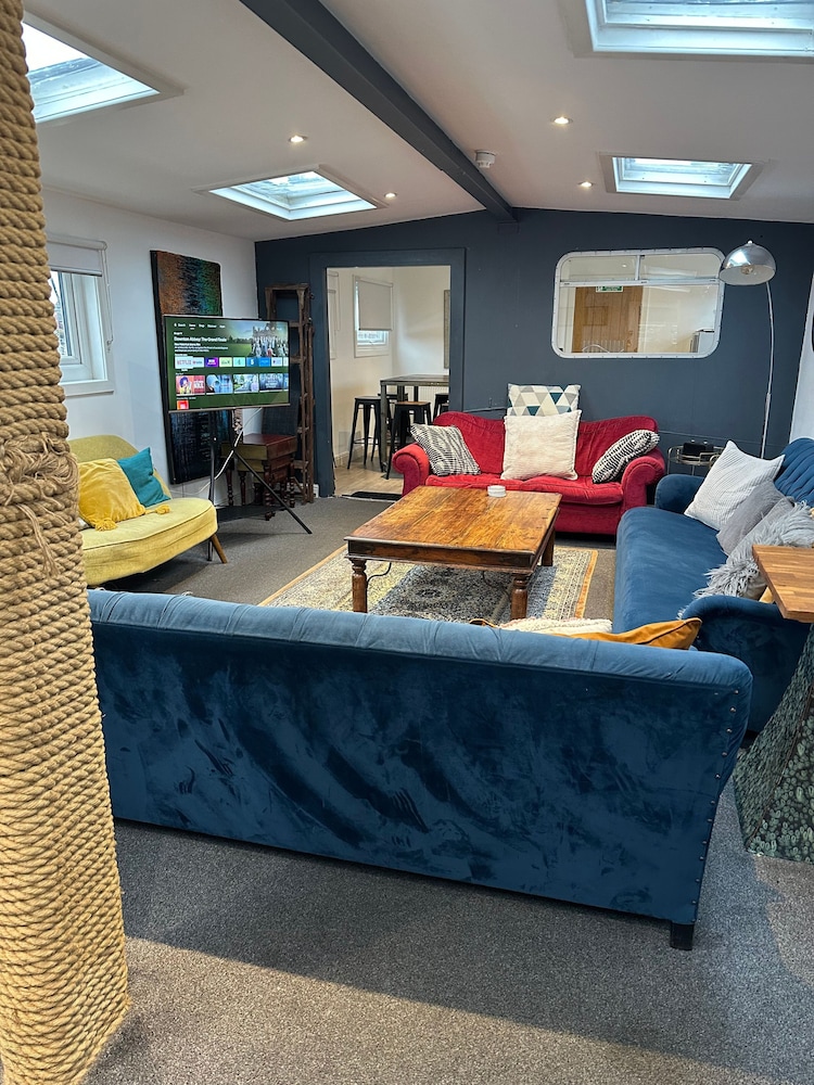 Liverpool Waterfront Stay Excellent Location Onsite Parking