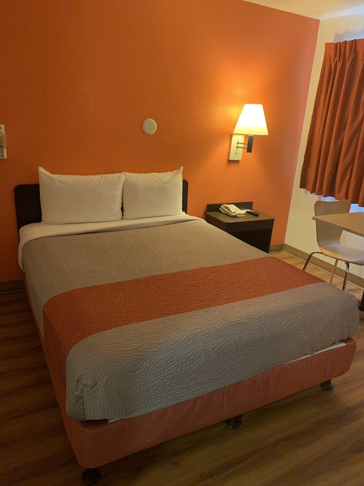 Motel 6 Grants, NM