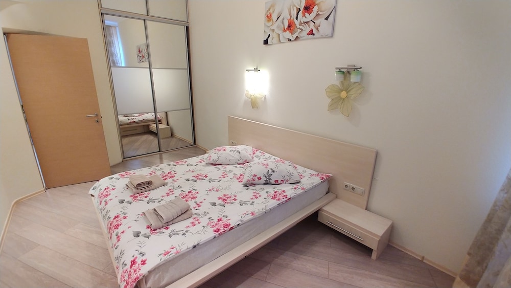 Kyiv Apartments