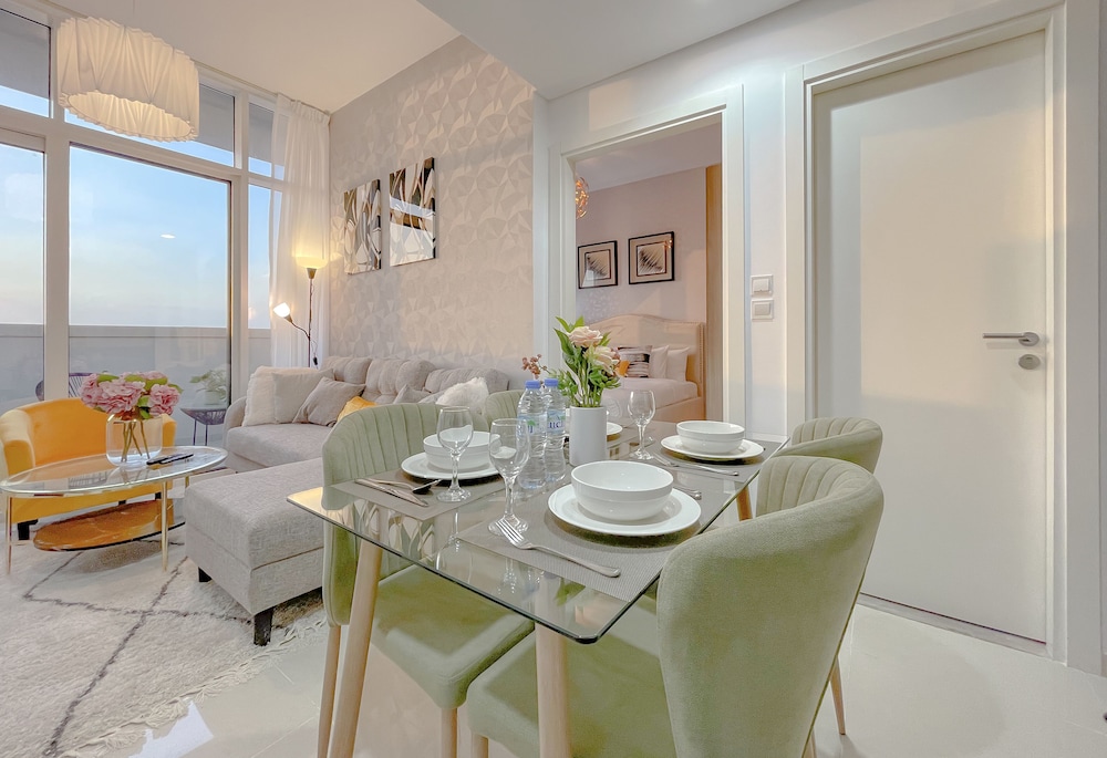 1B-Golf Vita-1805 by bnbme homes