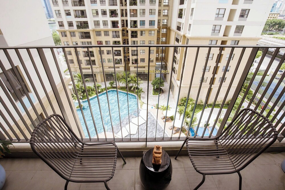 VivaLake Homes - Vinhomes Skylake Pham Hung